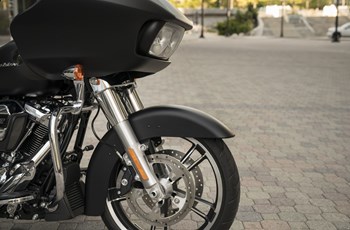 Harley-Davidson Road Glide FLTR 2018 - Bild 9
