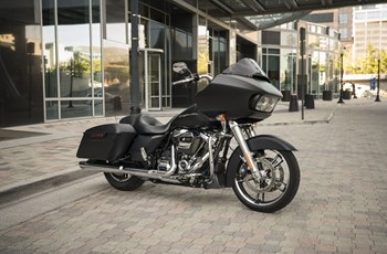 Harley-Davidson Road Glide FLTR 2018 - Bild 10