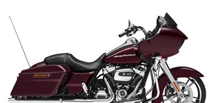 Harley-Davidson Softail Breakout 114 FXBRS 2018 vs Harley-Davidson Road Glide FLTR 2018