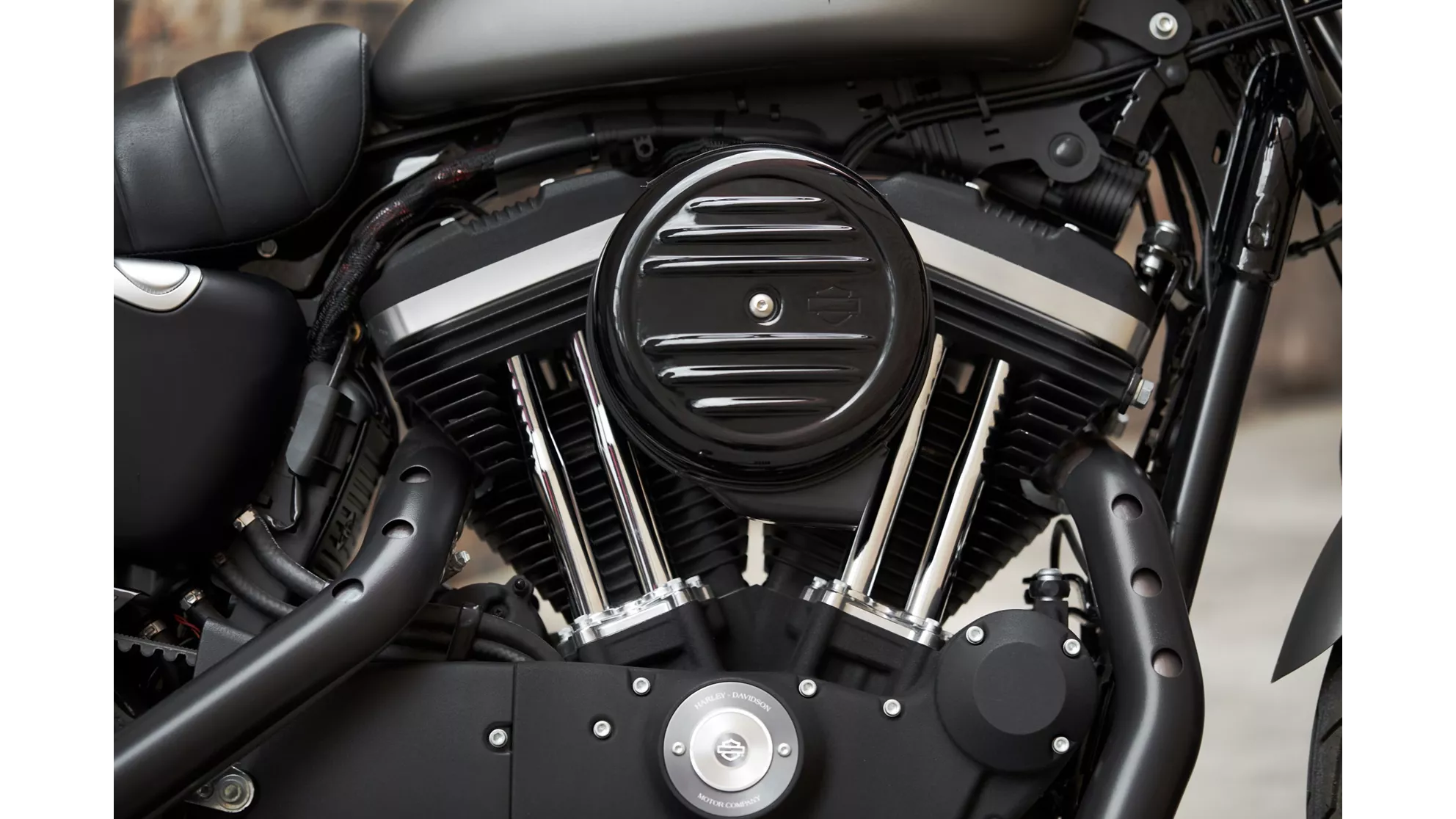 Harley-Davidson Sportster XL 883 N Iron - Image 1 Harley-Davidson Sportster XL 883 N Iron - Image 1