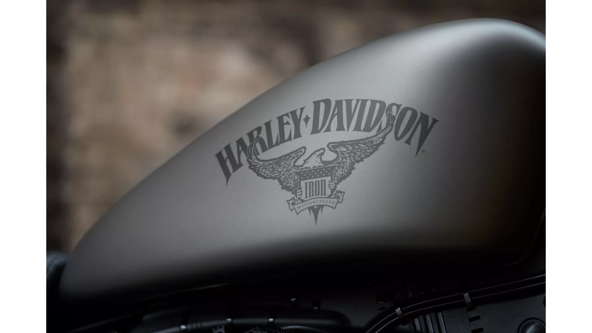 Harley-Davidson Sportster XL 883 N Iron - Image 4 Harley-Davidson Sportster XL 883 N Iron - Image 4