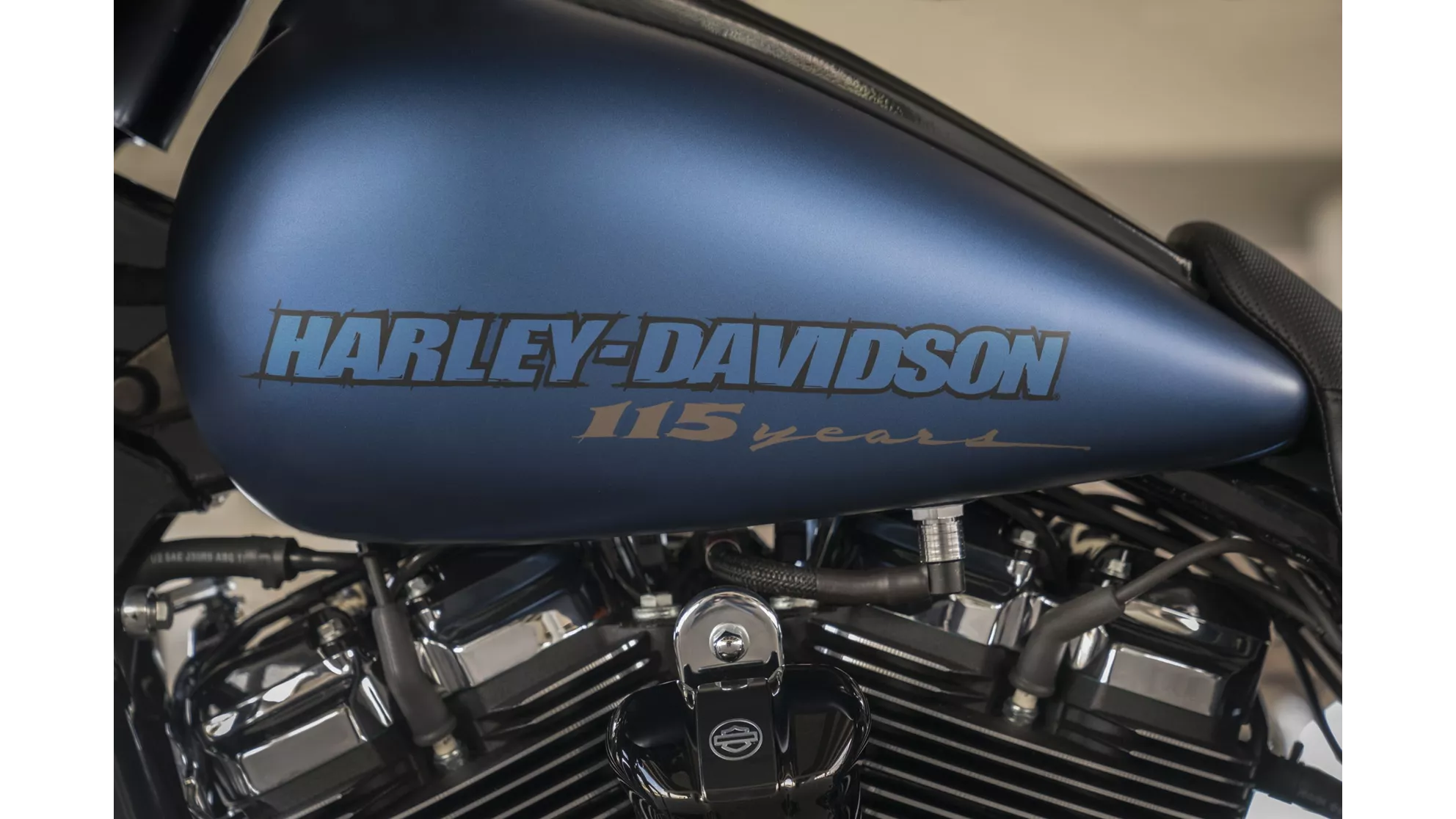 Harley-Davidson CVO Street Glide FLHXSE - Image 6 Harley-Davidson CVO Street Glide FLHXSE - Image 6