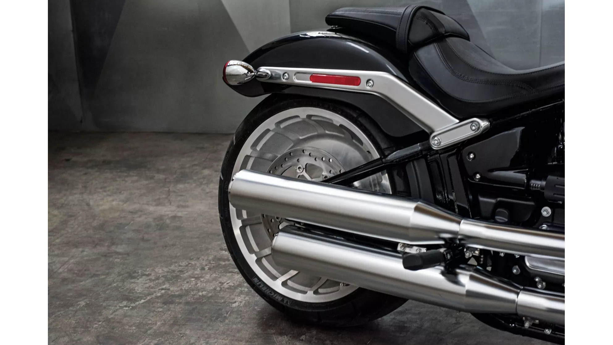 Harley-Davidson Softail Fat Boy 114 FLFBS - Image 9 Harley-Davidson Softail Fat Boy 114 FLFBS - Image 9