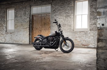 Harley-Davidson Softail Street Bob FXBB 2018 - Bild 2 Harley-Davidson Softail Street Bob FXBB 2018 - Bild 2