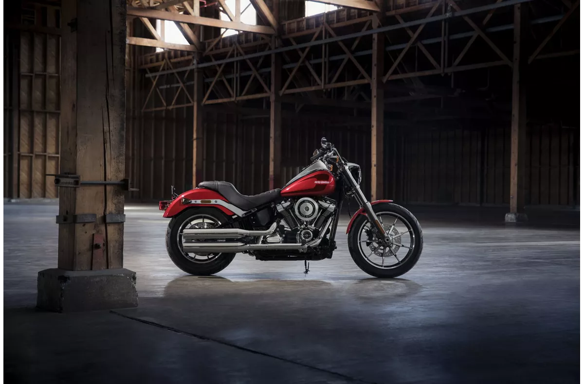Harley-Davidson Softail Low Rider FXLR Harley-Davidson Softail Low Rider FXLR