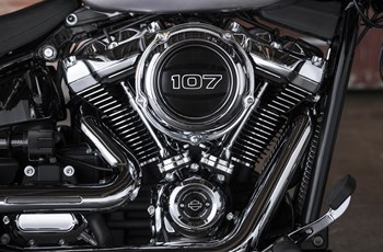 Harley-Davidson Softail Breakout FXBR 2018 - Bild 5