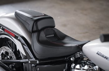 Harley-Davidson Softail Breakout FXBR 2018 - Bild 9