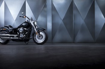 Harley-Davidson Softail Fat Boy FLFB 2018 - Bild 2 Harley-Davidson Softail Fat Boy FLFB 2018 - Bild 2