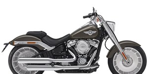 Harley-Davidson Softail Fat Boy FLFB 2018 vs Harley-Davidson Softail Fat Boy 114 FLFBS 2019