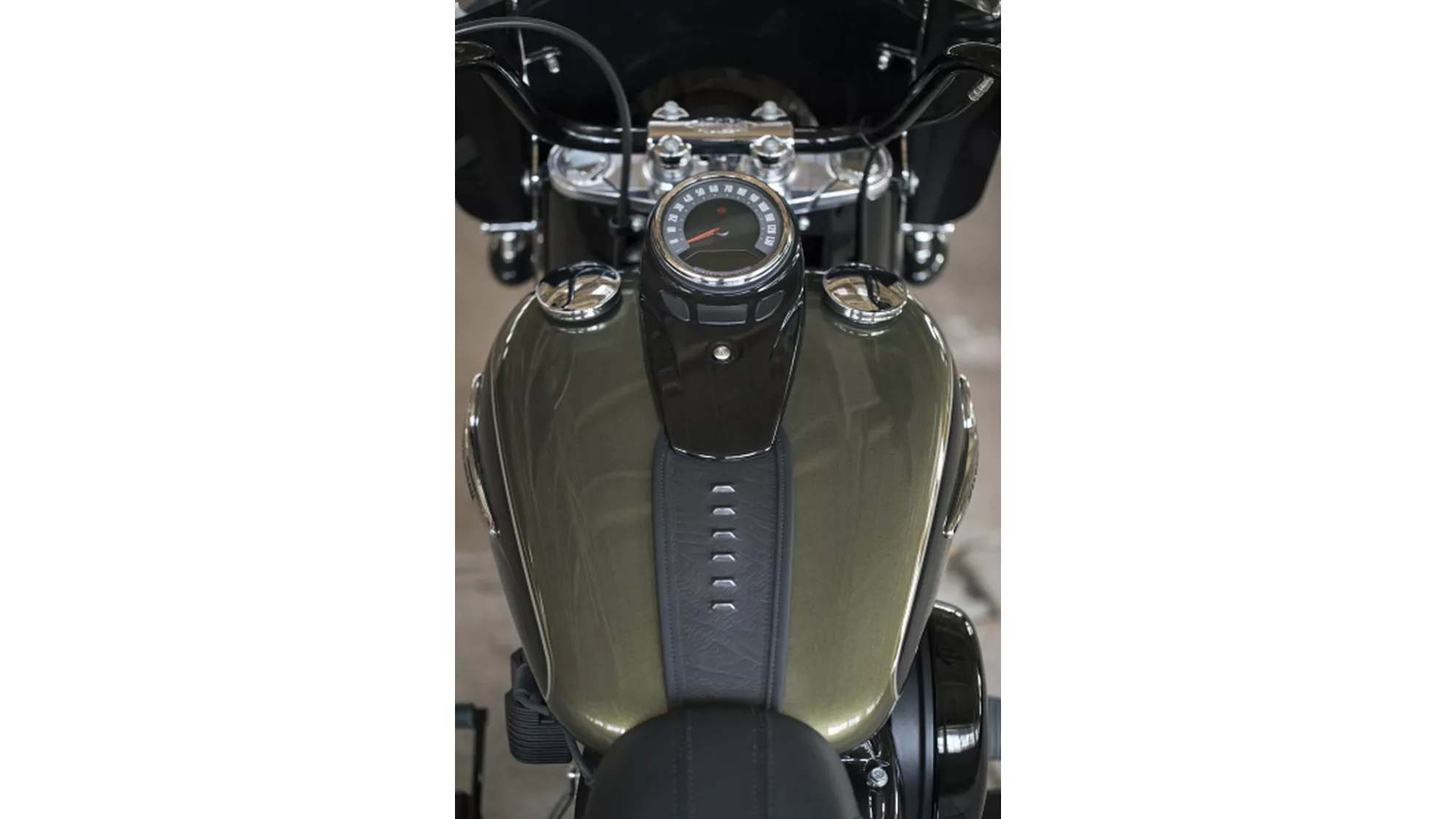 Harley-Davidson Softail Heritage Classic FLHC - Image 4 Harley-Davidson Softail Heritage Classic FLHC - Image 4