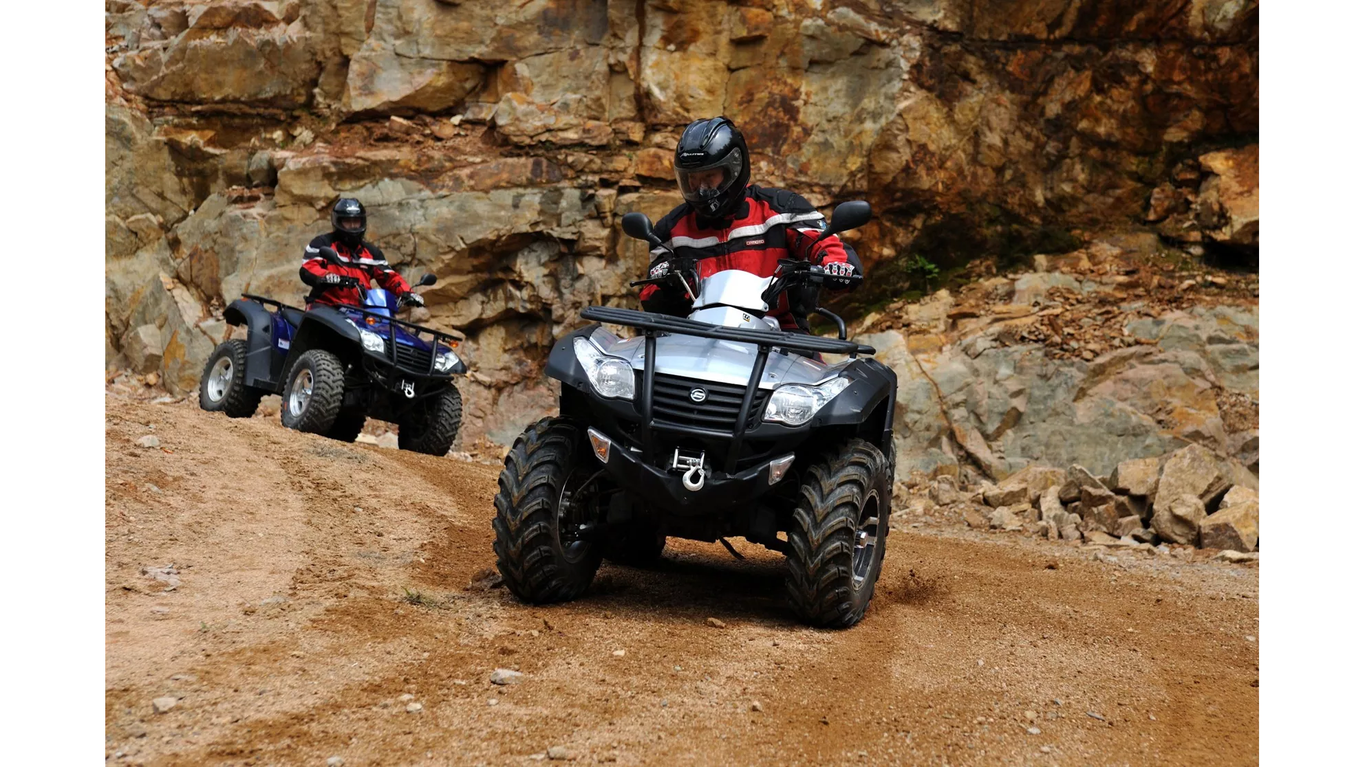CFMOTO CForce 600 EFI 4x4 XL - Image 1 CFMOTO CForce 600 EFI 4x4 XL - Image 1