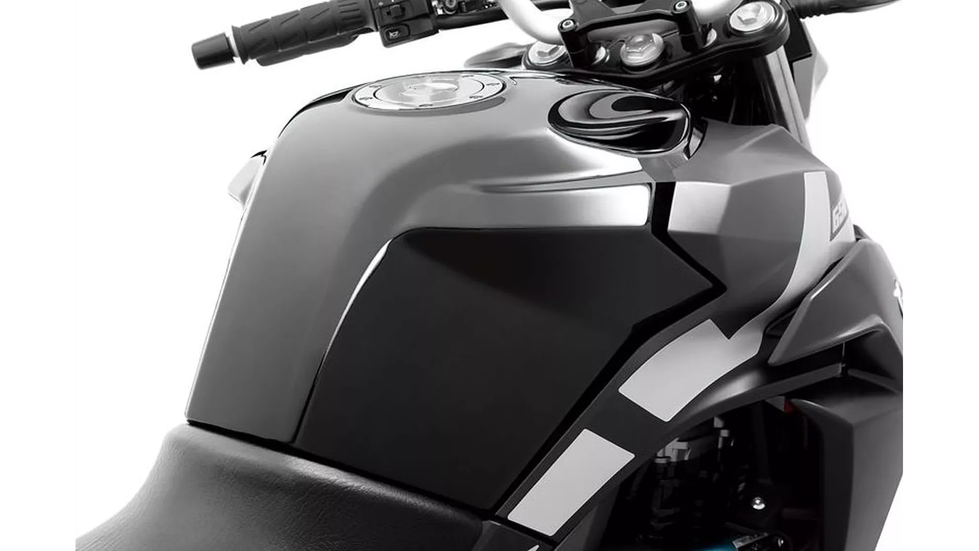 CFMOTO 650NK - Image 7 CFMOTO 650NK - Image 7