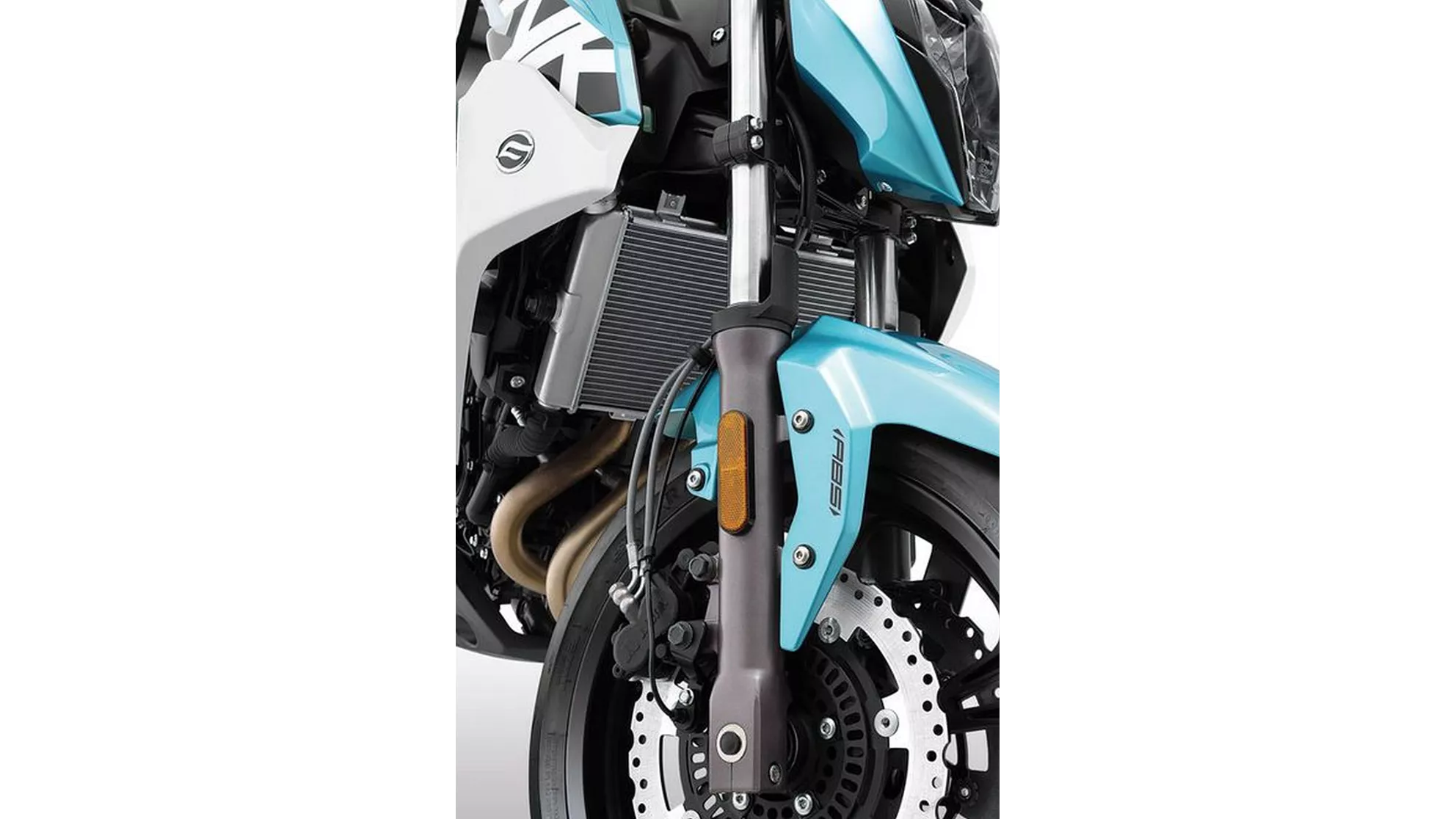 CFMOTO 400NK - Image 6 CFMOTO 400NK - Image 6