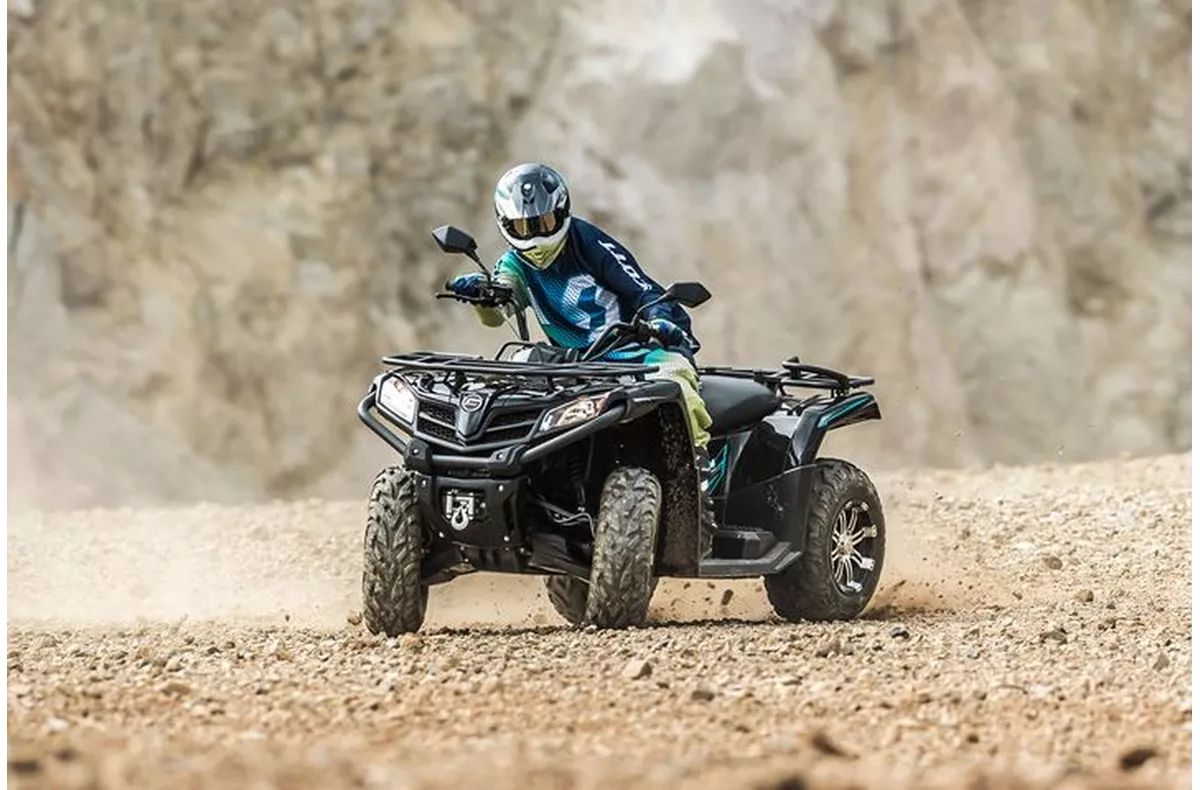 CFMOTO CForce 520 EFI 4×4 CFMOTO CForce 520 EFI 4×4