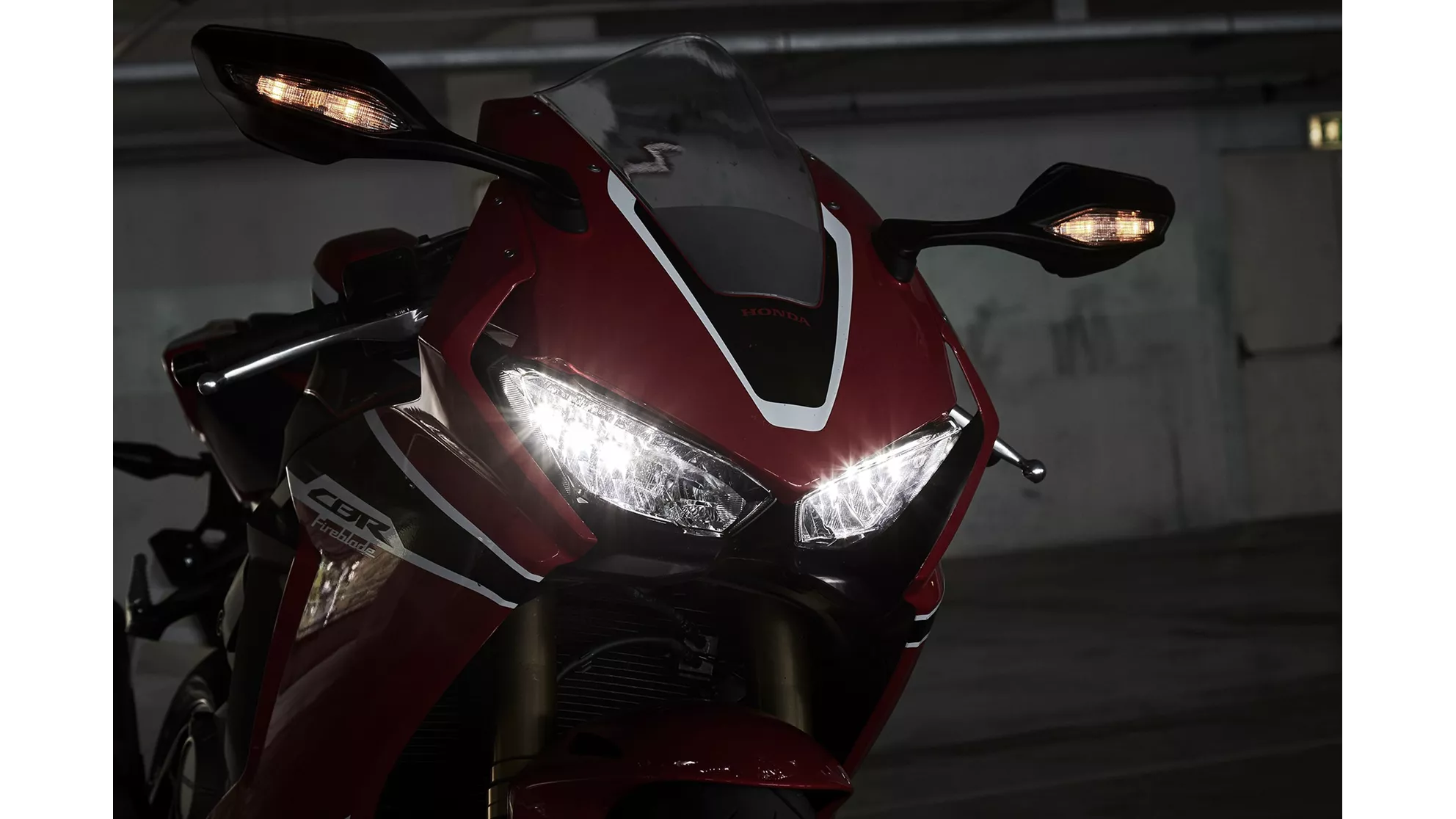 Honda CBR1000RR Fireblade - Image 15 Honda CBR1000RR Fireblade - Image 15