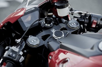 Honda CBR1000RR Fireblade 2018 - Bild 21 Honda CBR1000RR Fireblade 2018 - Bild 21
