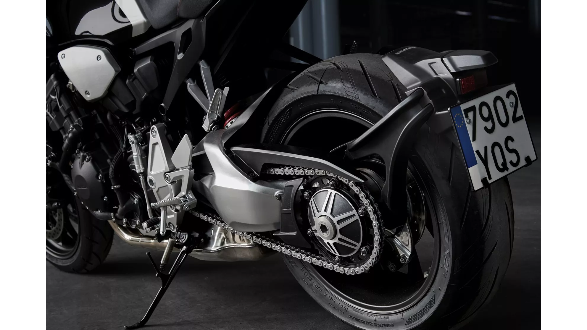 Honda CB 1000 R - Image 15 Honda CB 1000 R - Image 15