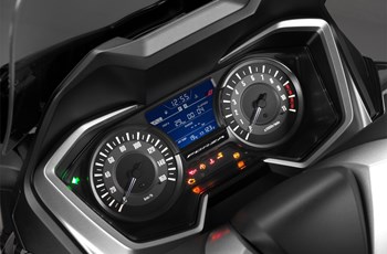 Honda Forza 300 2018 - Bild 15 Honda Forza 300 2018 - Bild 15