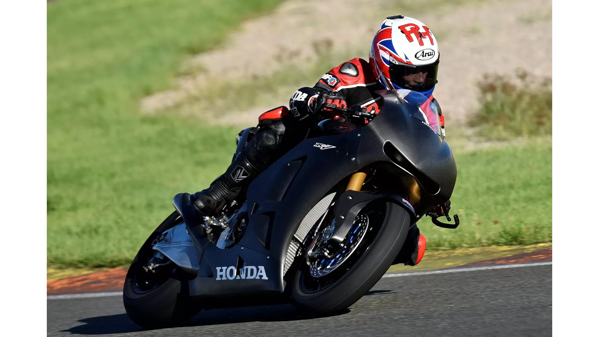 Honda RC 213 V-S - Image 17 Honda RC 213 V-S - Image 17