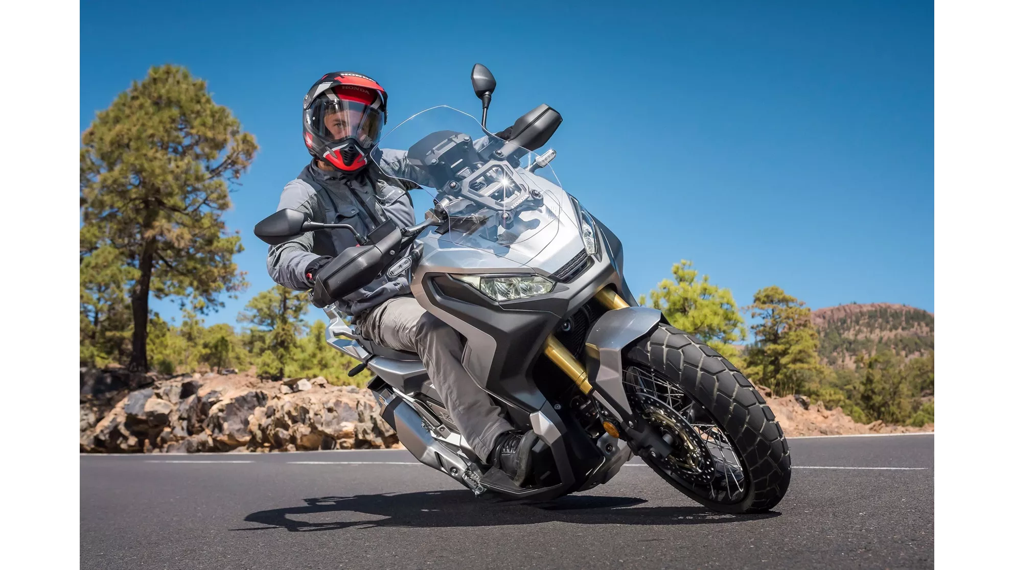 Honda X-ADV - Image 9 Honda X-ADV - Image 9