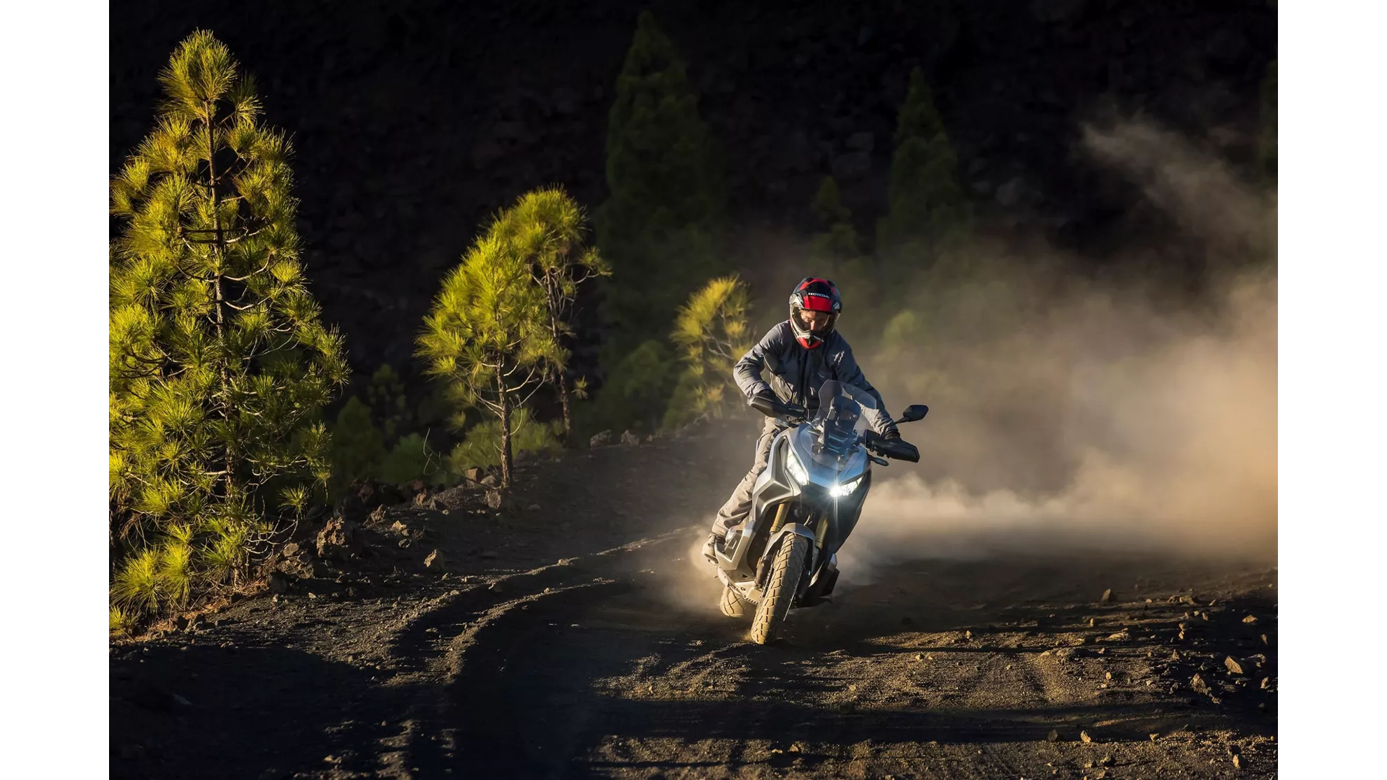 Honda X-ADV - Image 20 Honda X-ADV - Image 20