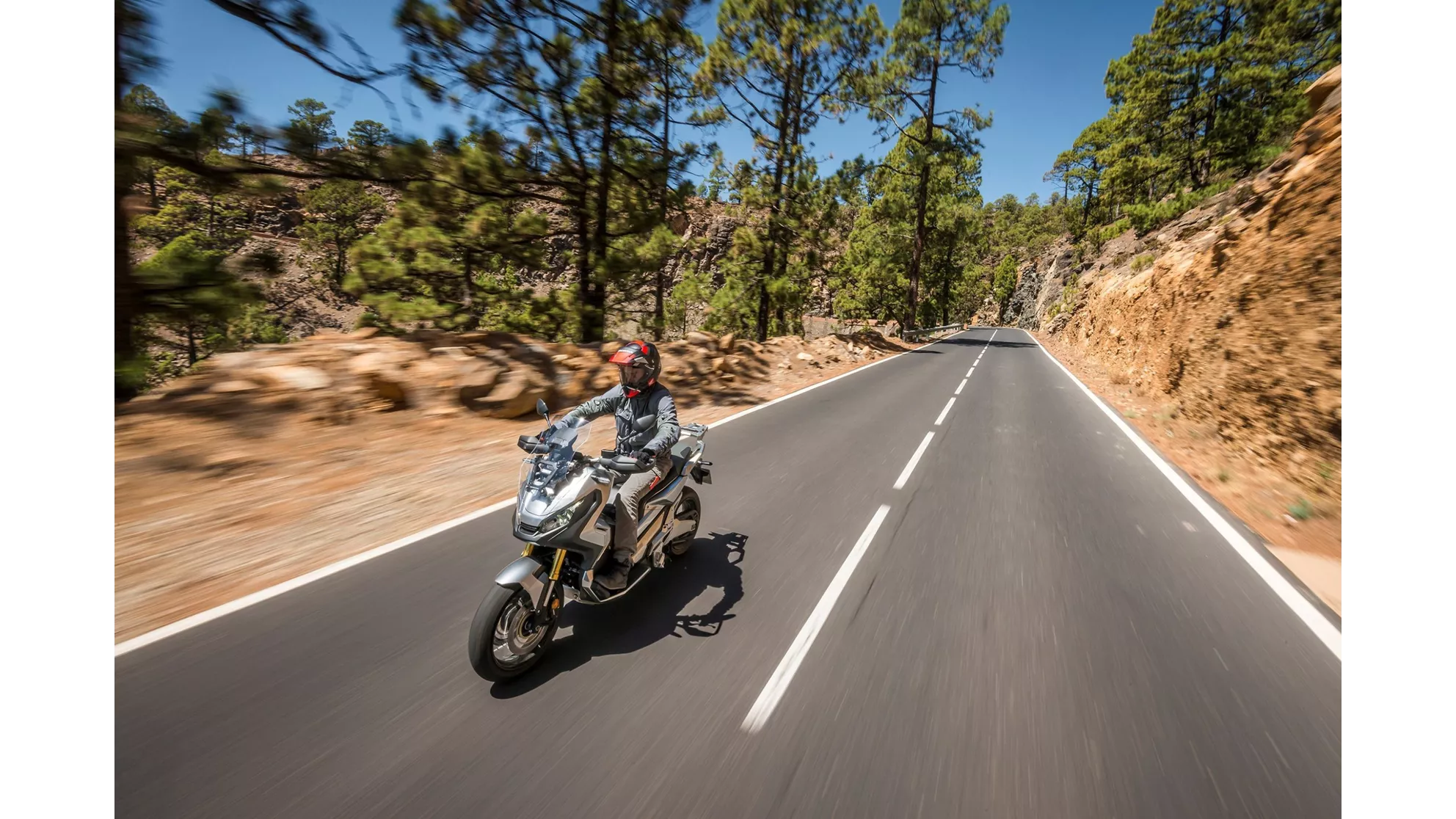 Honda X-ADV - Image 21 Honda X-ADV - Image 21