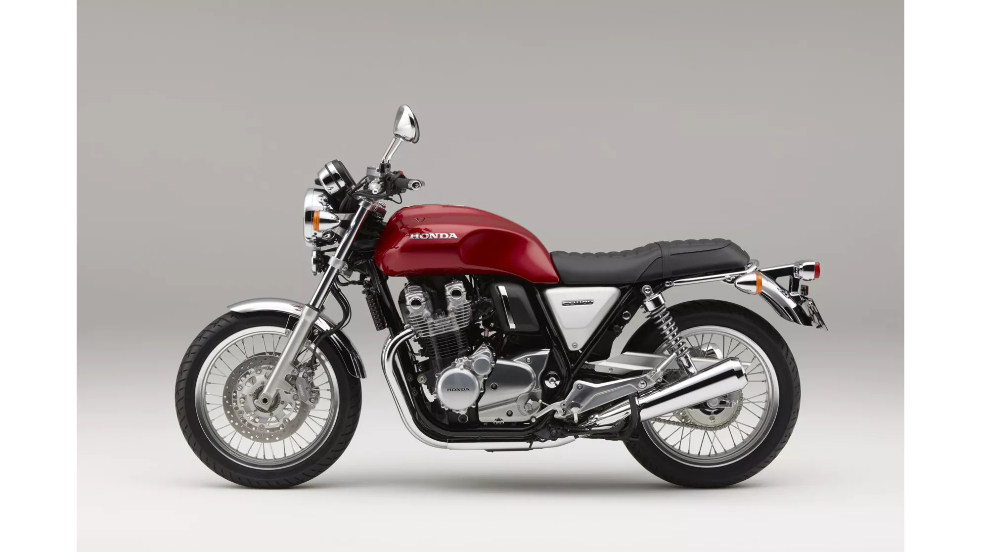 Honda CB1100 EX - Image 20 Honda CB1100 EX - Image 20