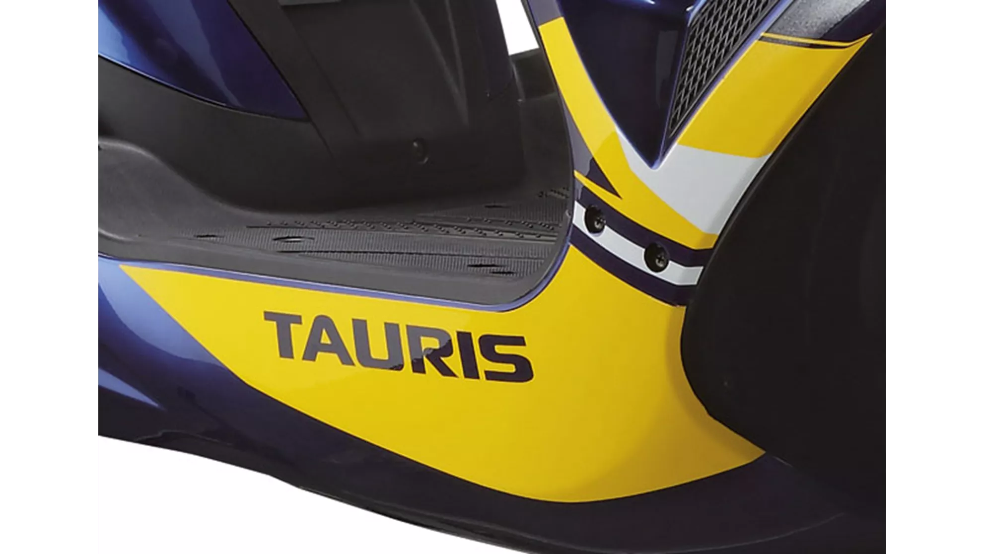 Tauris Firefly 50 Racing - Image 2