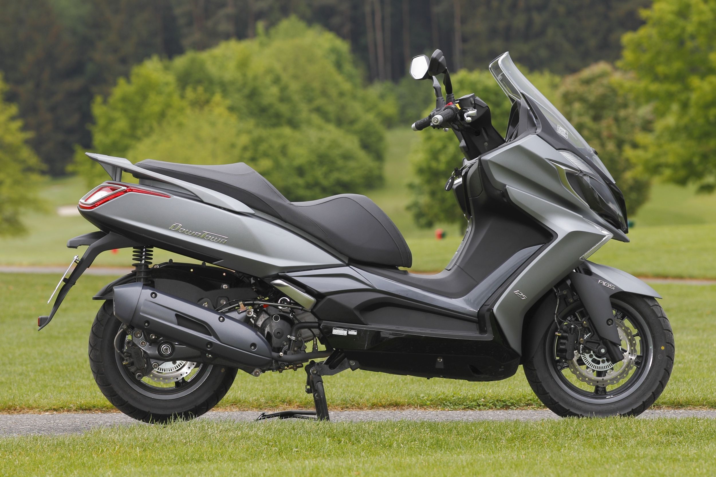 Kymco Downtown 125i - technical data, prices, reviews