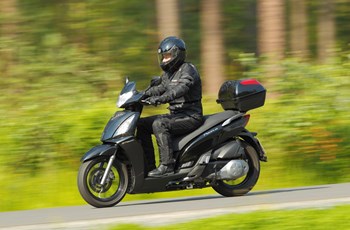 Kymco People GT 300i 2018 - Bild 2 Kymco People GT 300i 2018 - Bild 2