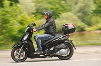 Kymco People GT 300i 2018 - Bild 5 Kymco People GT 300i 2018 - Bild 5