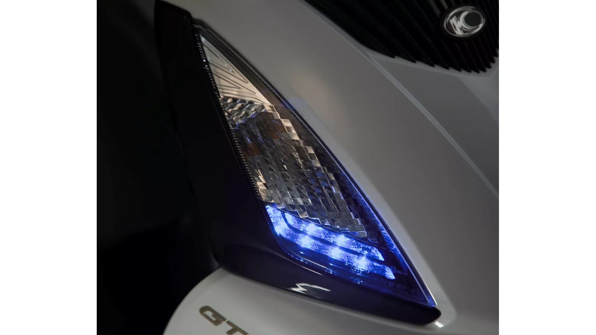 Kymco People GT 125i - Image 2 Kymco People GT 125i - Image 2