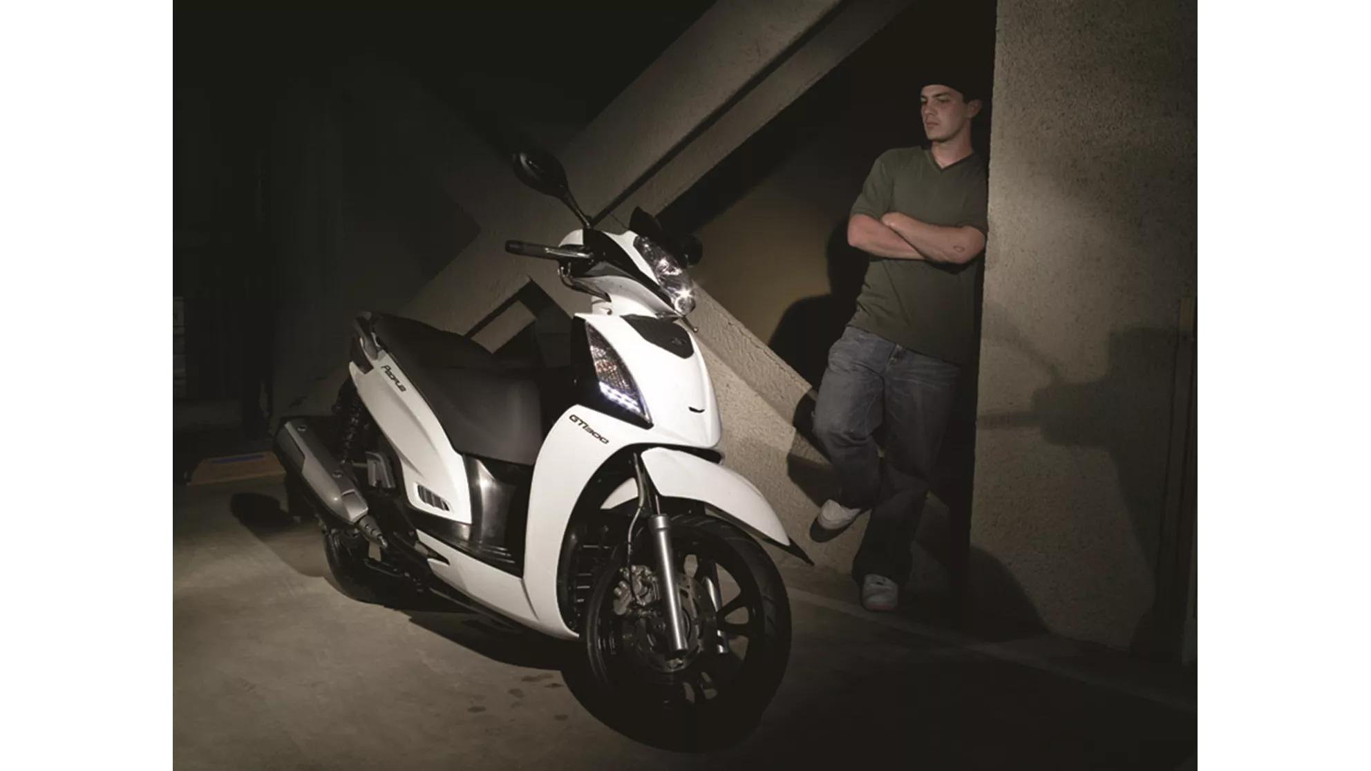 Kymco People GT 125i - Image 6 Kymco People GT 125i - Image 6