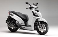 Kymco People GT 125i 2018 - Bild 17 Kymco People GT 125i 2018 - Bild 17