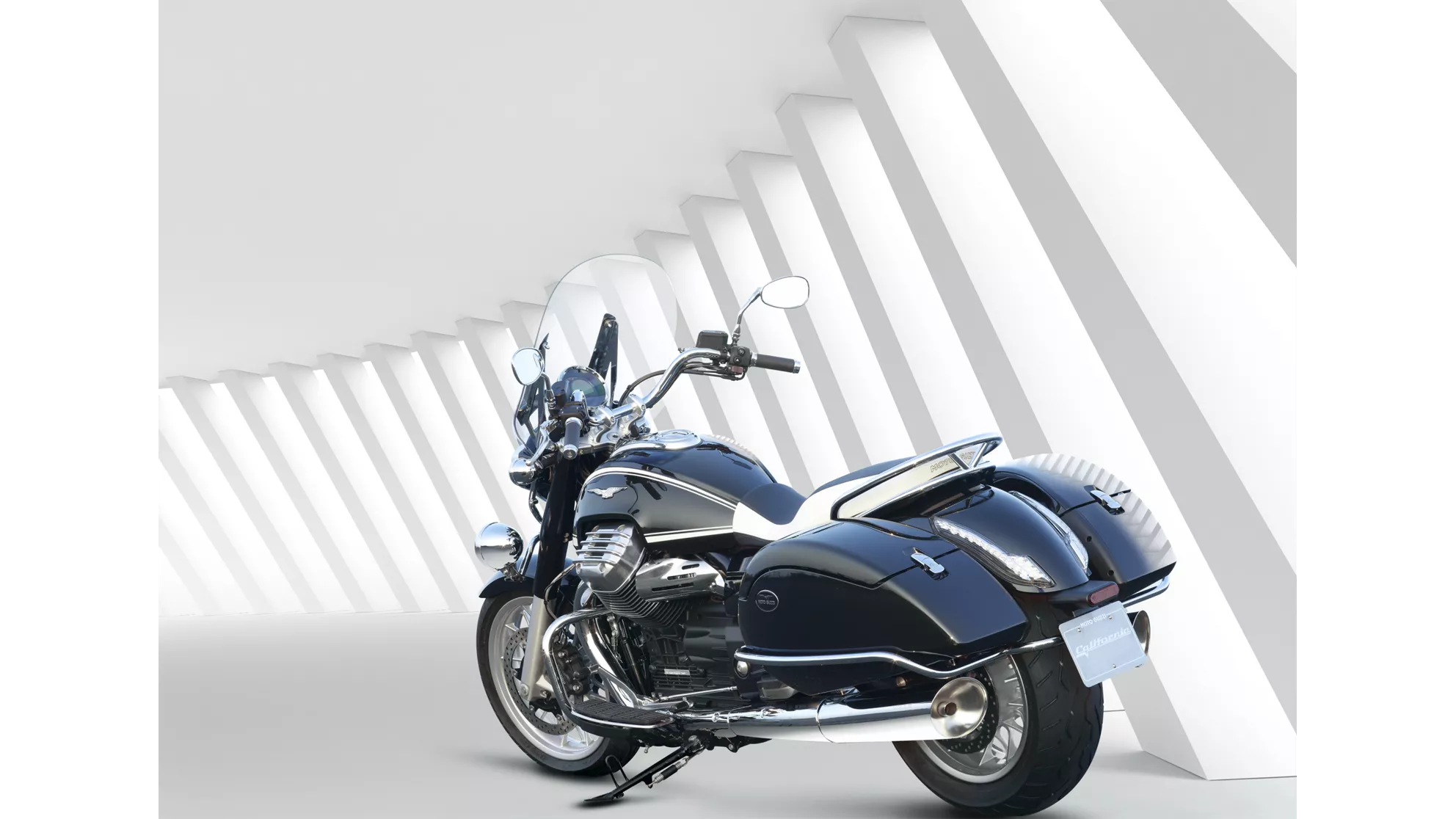 Moto Guzzi California 1400 Touring - Image 1 Moto Guzzi California 1400 Touring - Image 1