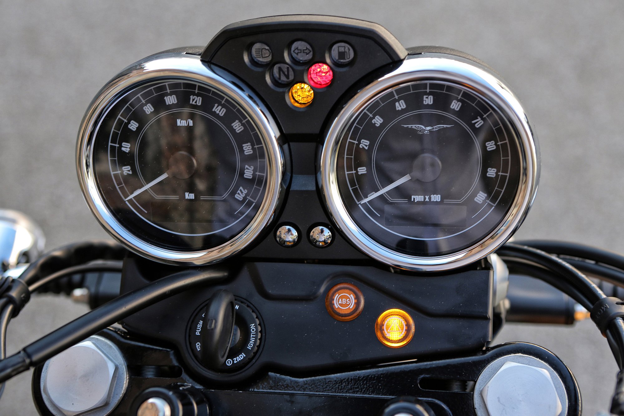 Live-w tacho und drehzahlmesser für Harley-Davidson – California
