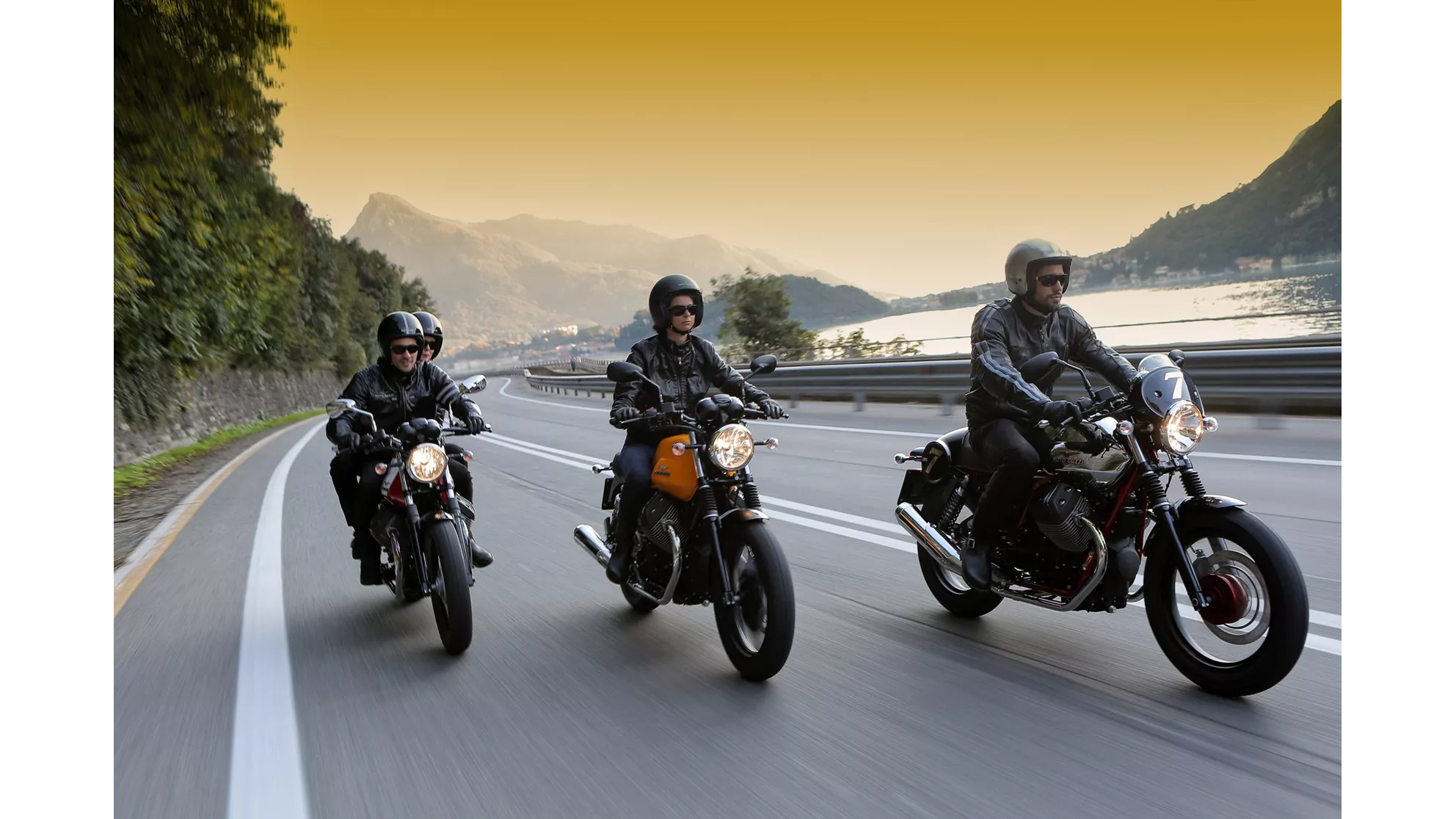 Moto Guzzi V7 II Racer - Image 1 Moto Guzzi V7 II Racer - Image 1