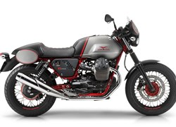 Moto Guzzi V7 II Racer