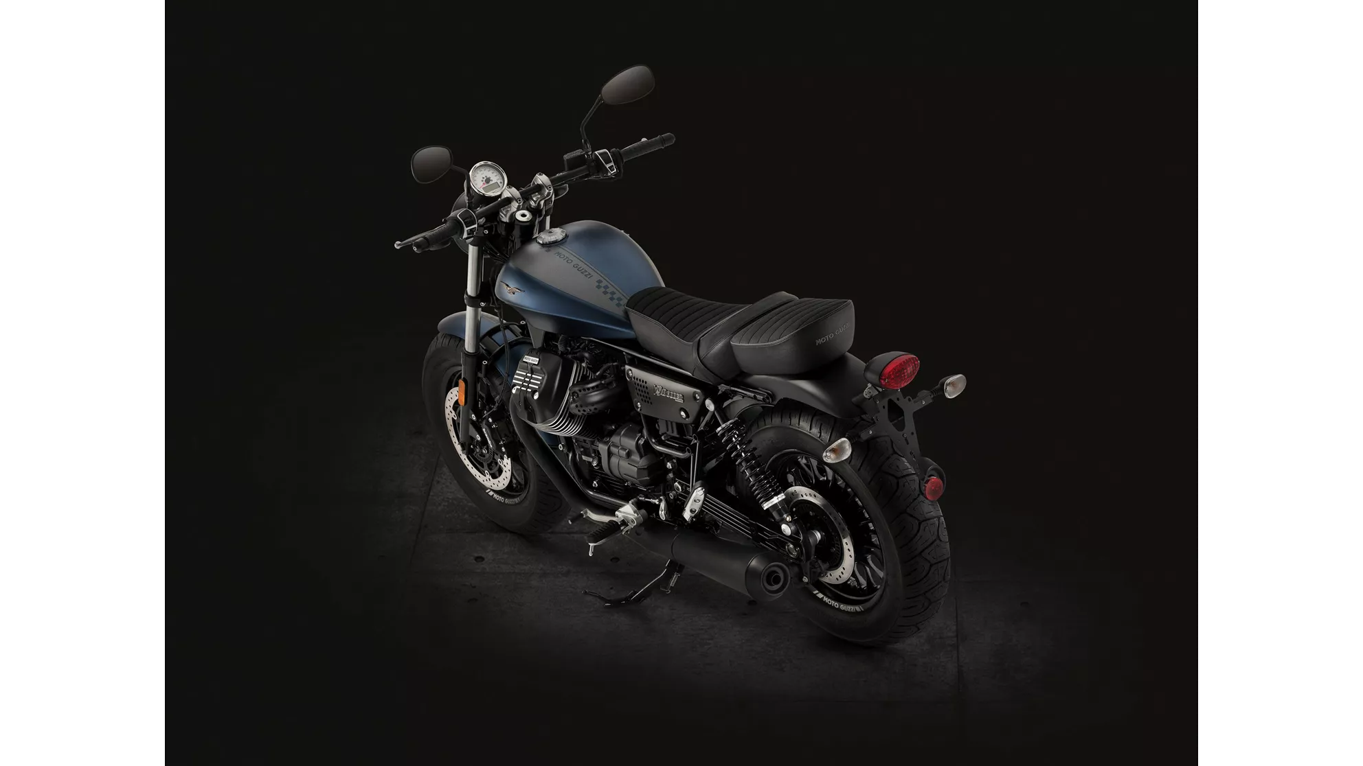 Moto Guzzi V9 Bobber - Image 1 Moto Guzzi V9 Bobber - Image 1