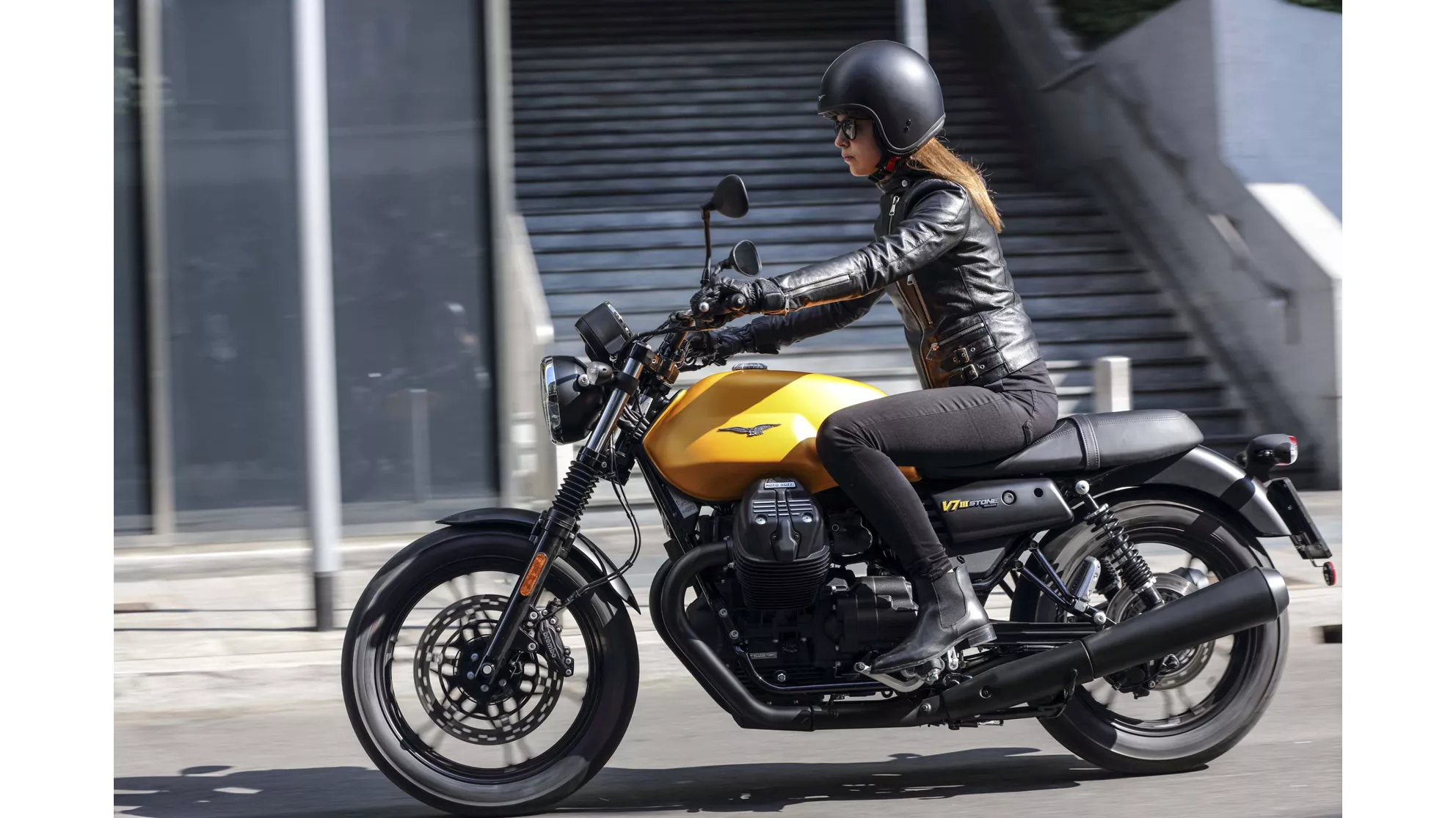 Moto Guzzi V7 III Stone - Image 2 Moto Guzzi V7 III Stone - Image 2