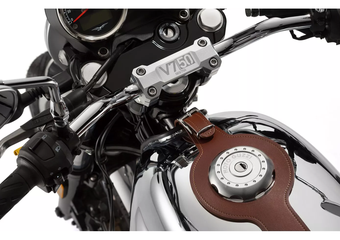 Moto Guzzi V7 III Anniversario 2018 Moto Guzzi V7 III Anniversario 2018