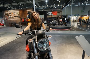 Moto Guzzi California 1400 Audace Carbon 2018 - Bild 5