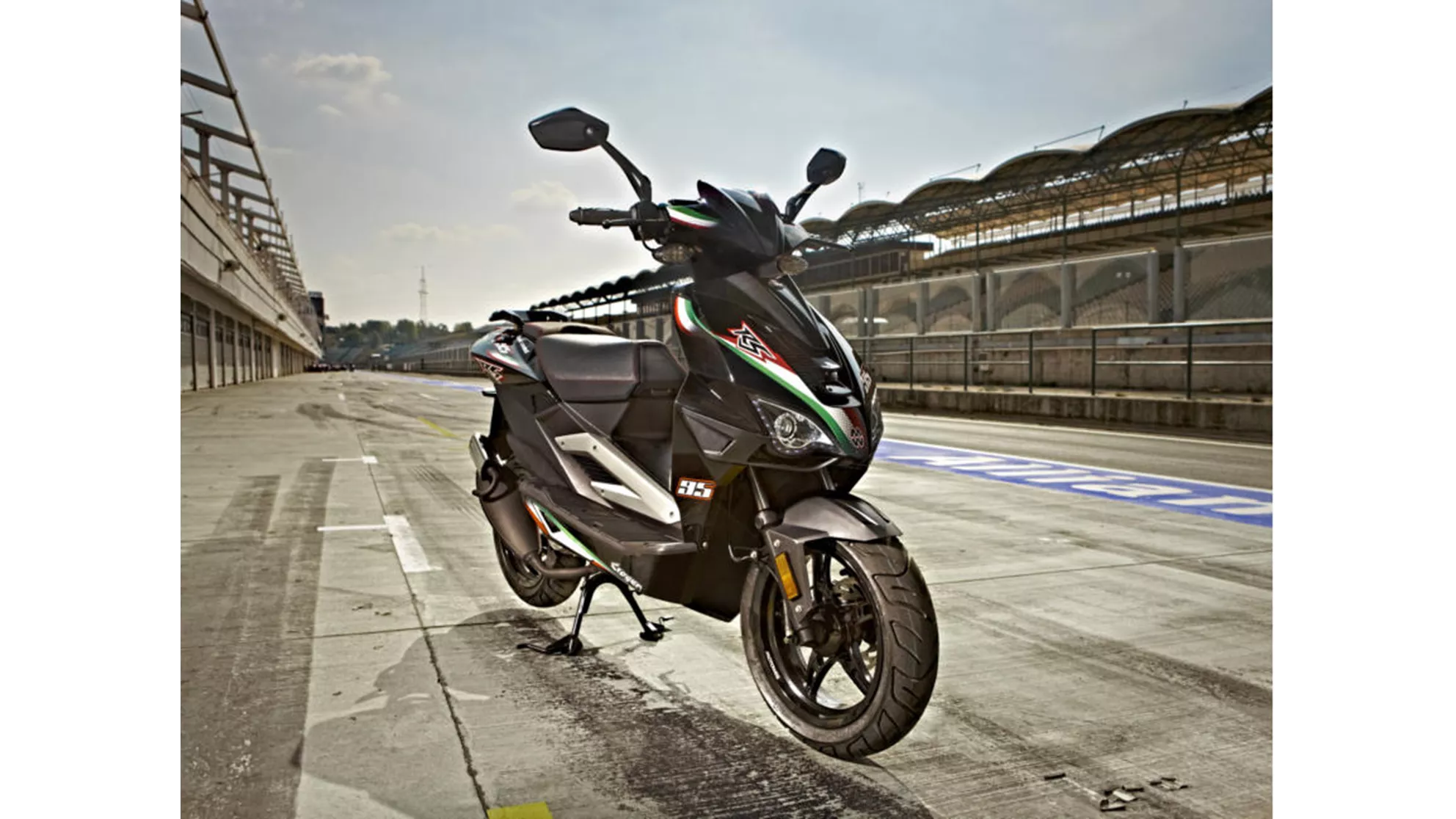 Motowell Crogen RS - Image 5 Motowell Crogen RS - Image 5