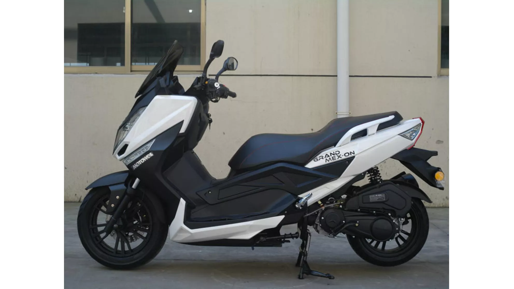 Motowell Grand Mexon - Image 4 Motowell Grand Mexon - Image 4