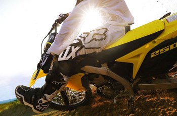 Suzuki RM-Z250 2018 - Bild 2 Suzuki RM-Z250 2018 - Bild 2