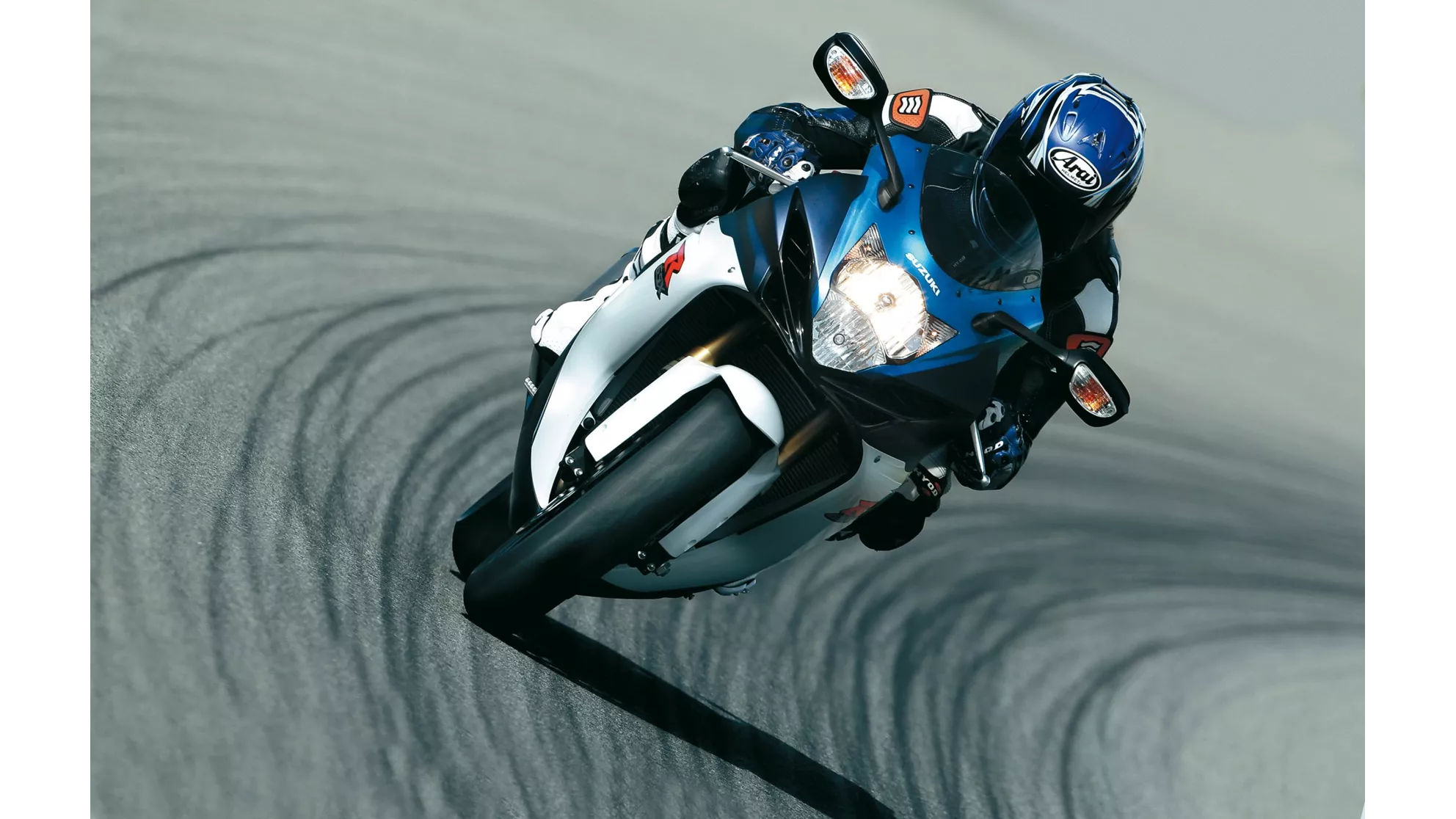 Suzuki GSX-R 750 - Image 3 Suzuki GSX-R 750 - Image 3
