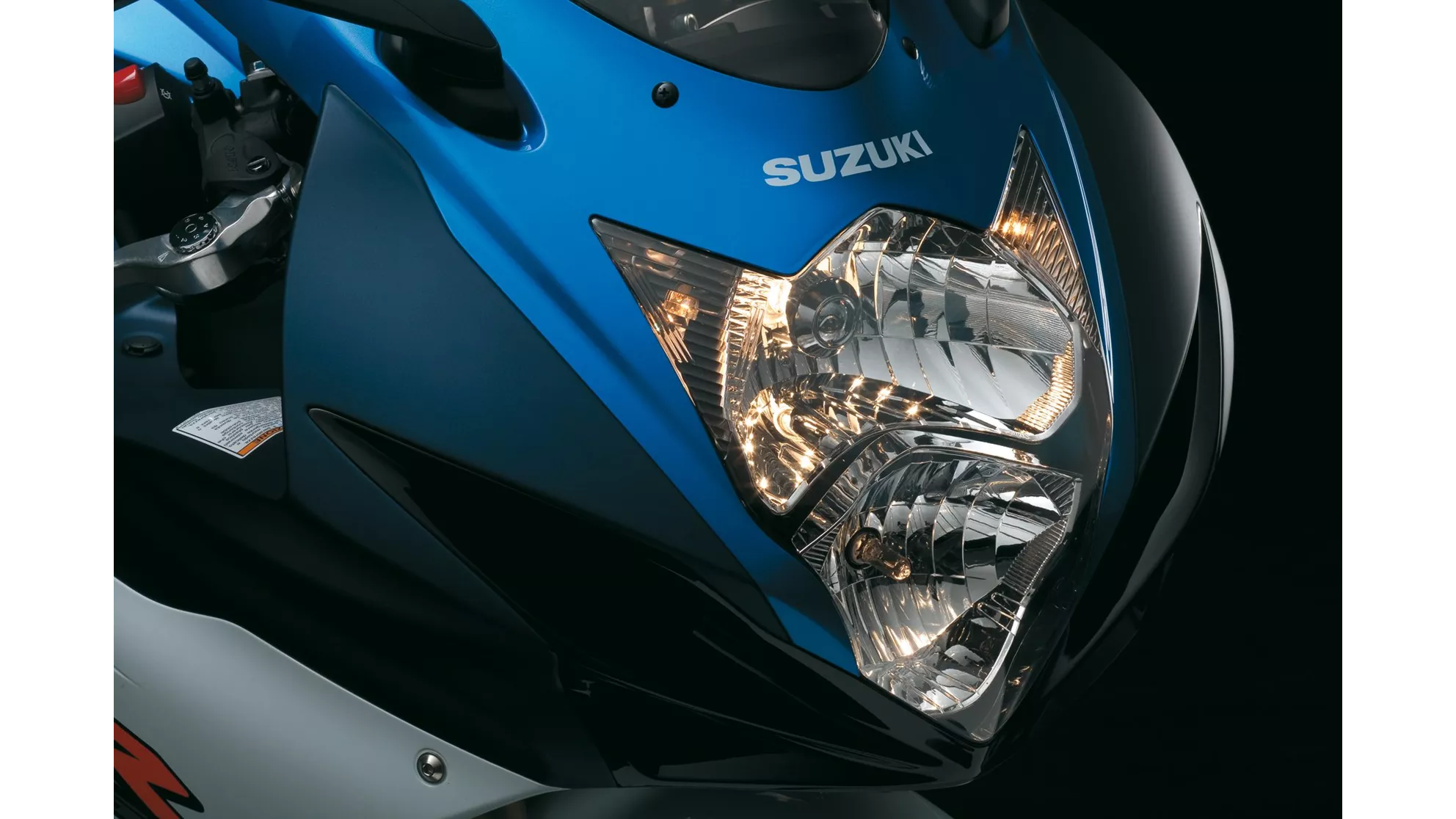 Suzuki GSX-R 750 - Image 7 Suzuki GSX-R 750 - Image 7