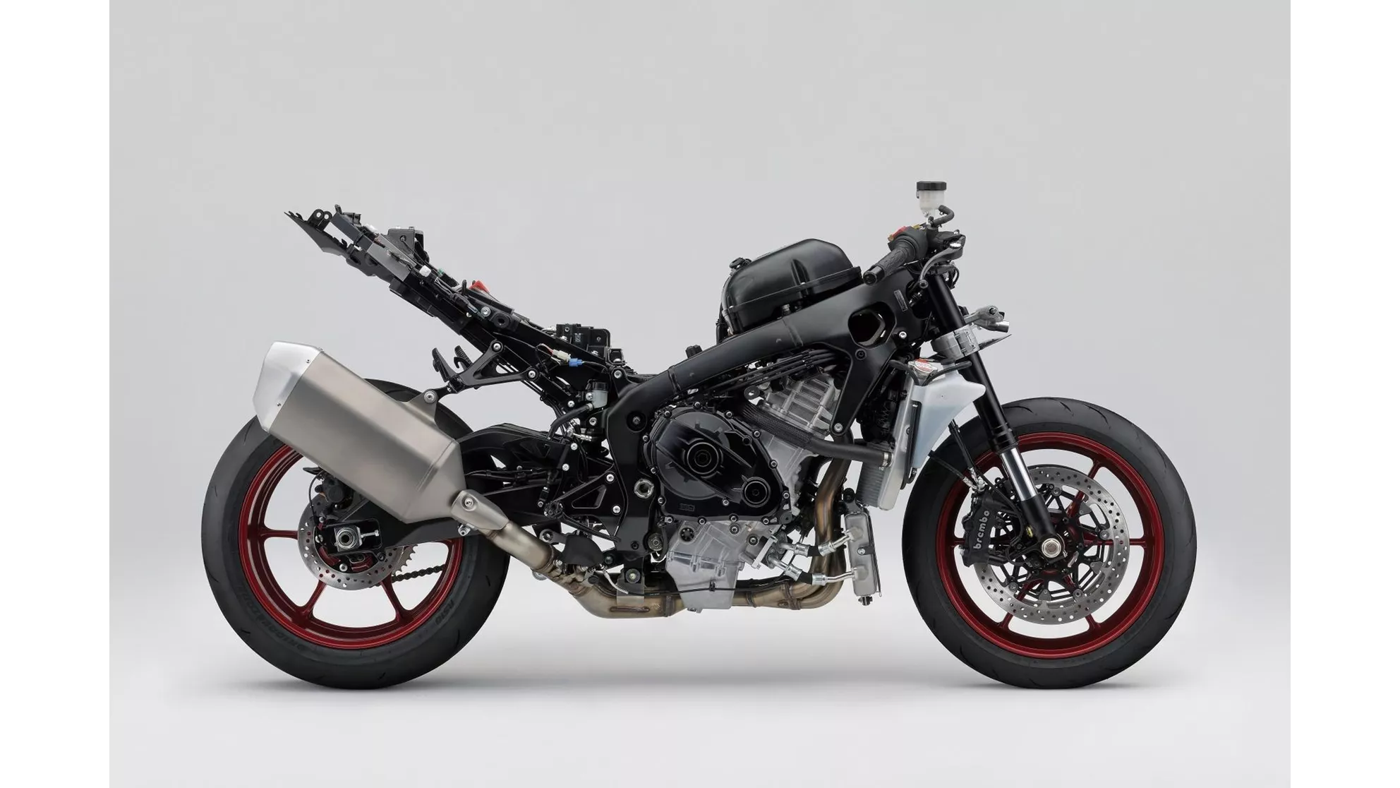 Suzuki GSX-R 1000 - Image 6 Suzuki GSX-R 1000 - Image 6