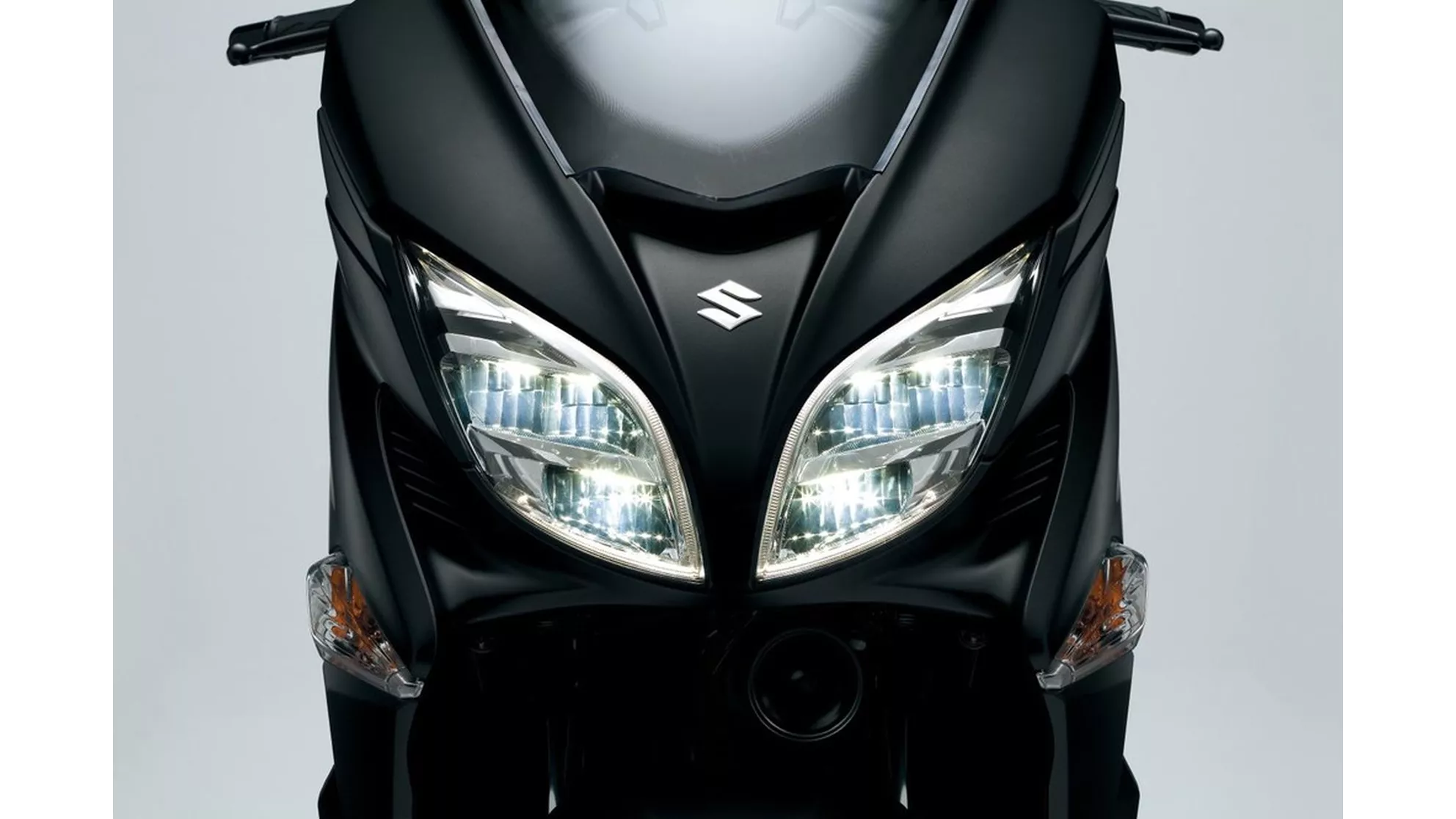 Suzuki Burgman 400 - Image 19 Suzuki Burgman 400 - Image 19