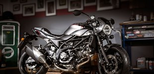 Yamaha MT-07 2016 vs Suzuki SV650X 2018